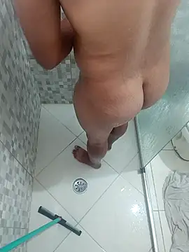 Snapshot of Nicolaskribeiro chatting on 02-15-26, 04:06 Nicolaskribeiro online show from 02-15-26, 04:06