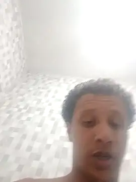 Snapshot of Nicolaskribeiro chatting on 10-16-25, 08:50 Nicolaskribeiro online show from 10-16-25, 08:50