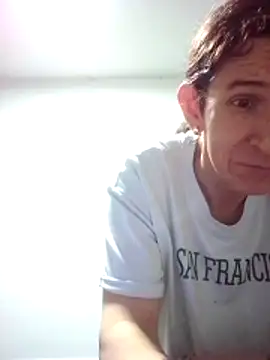 Cameron puppy online show from 11-11-25, 04:46