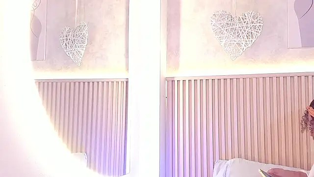 daiana curly online show from 09-25-25, 08:04