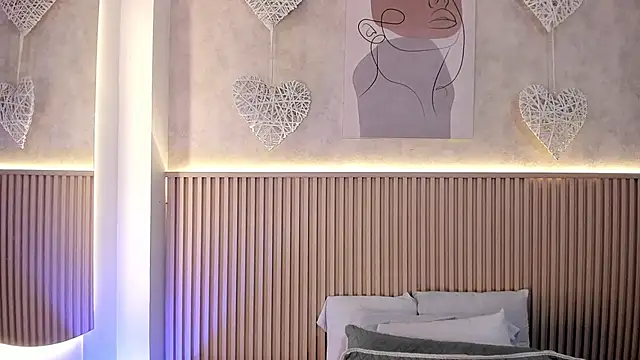 daiana curly online show from 09-24-25, 08:15