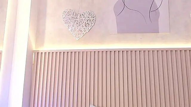 daiana curly online show from 12-02-25, 08:10