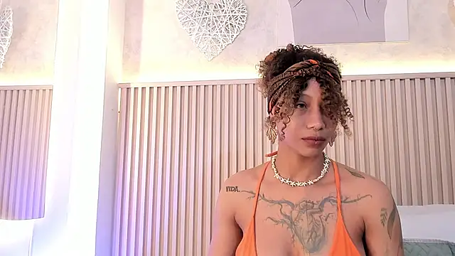 daiana curly online show from 10-07-25, 07:59