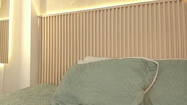 daiana curly online show from 04-10-26, 07:54