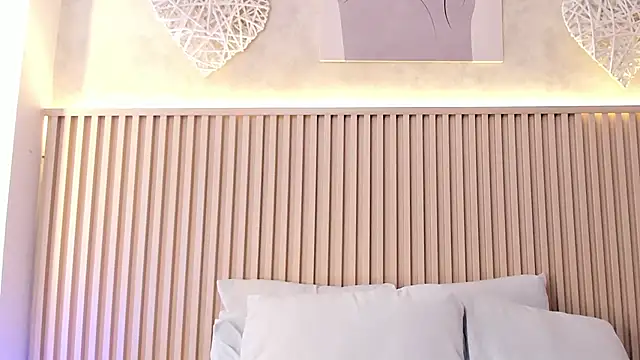 daiana curly online show from 03-21-26, 08:24