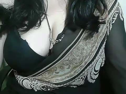 Snapshot of rehana_housewife chatting on 05-20-26, 03:47 rehana housewife online show from 05-20-26, 03:47