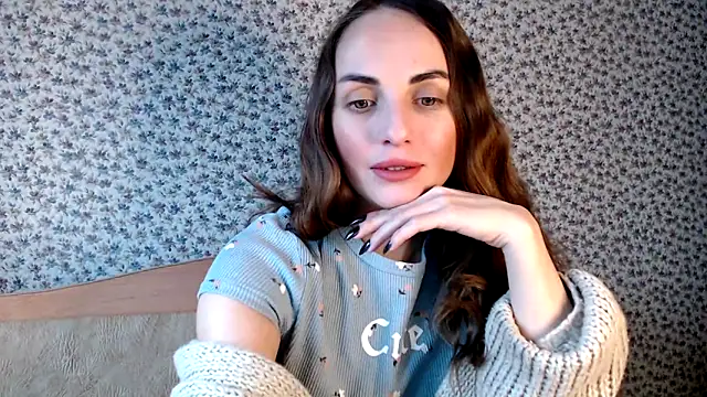 Snapshot of Tinadream20 chatting on 02-13-26, 06:57 Tinadream20 online show from 02-13-26, 06:57