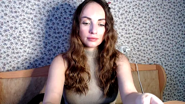 Snapshot of Tinadream20 chatting on 03-03-26, 05:47 Tinadream20 online show from 03-03-26, 05:47