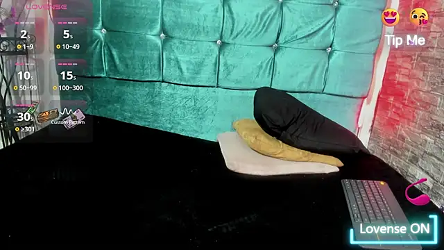 Cloee66 online show from 01-08-26, 01:50