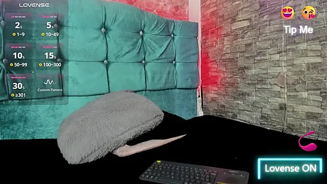 Cloee66 online show from 10-10-25, 02:51