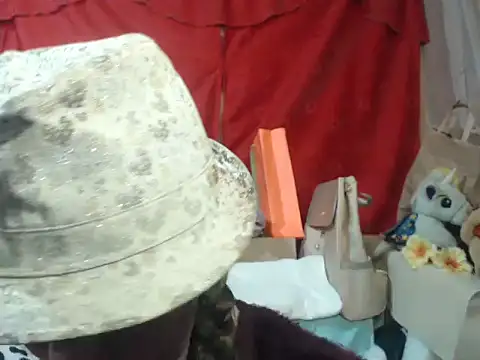 hottieperla online show from 11-24-25, 06:30