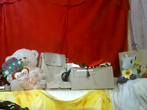 hottieperla online show from 04-26-26, 02:47