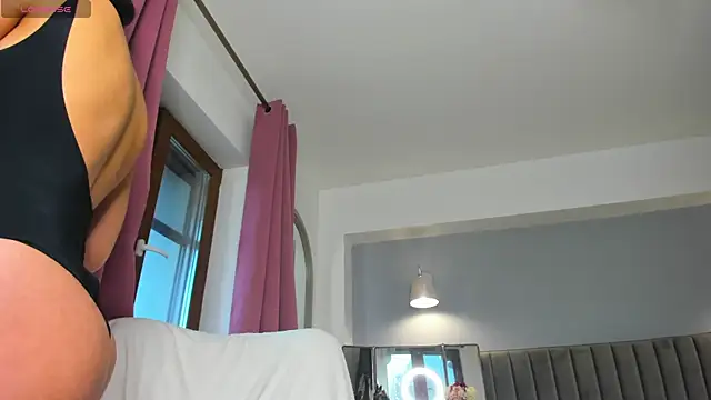 Awesome Jolie online show from 12-02-25, 06:26