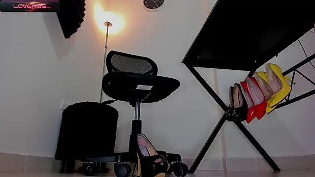 Vero Starxx online show from 05-17-26, 07:25