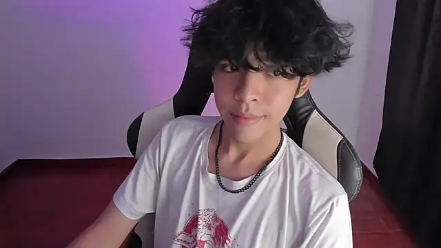 Alan26  online show from 01-18-25, 02:03