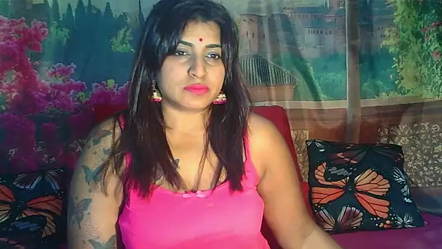 Snapshot of RoyalIndianCreamPuff chatting on 06-12-26, 06:38 RoyalIndianCreamPuff online show from 06-12-26, 06:38