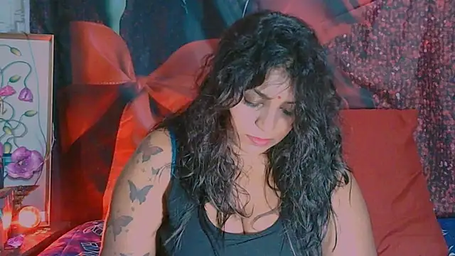 RoyalIndianCreamPuff online show from 02-07-25, 06:24