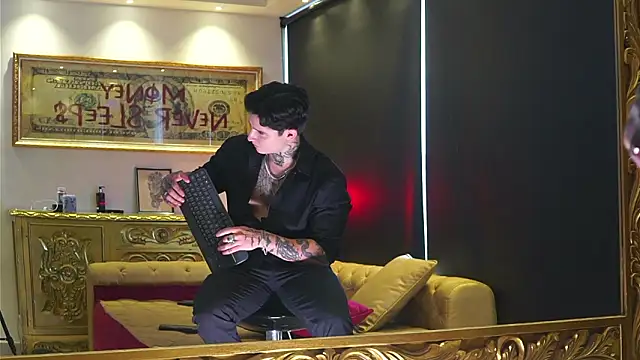 dantecoppolaa  online show from 02-23-26, 07:36