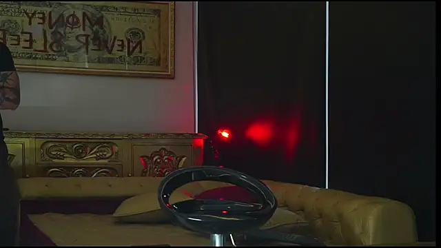 dantecoppolaa  online show from 11-11-25, 10:37