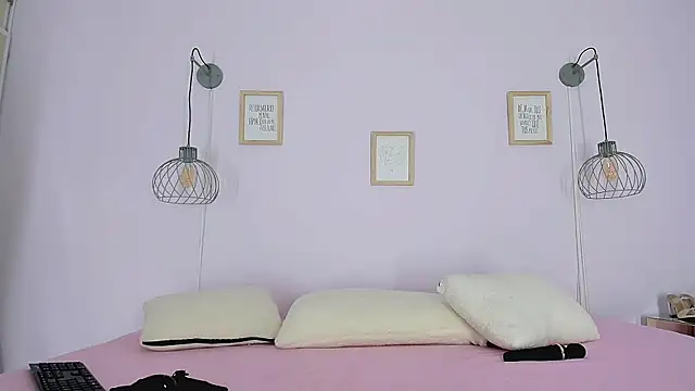 stefany520 online show from 10-16-25, 07:55