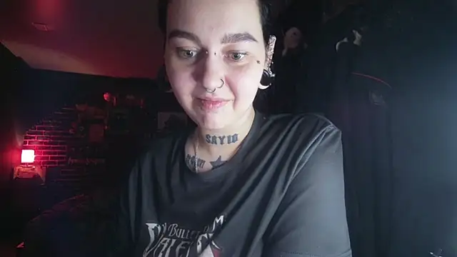 MoorderxDoll online show from 02-14-25, 09:10