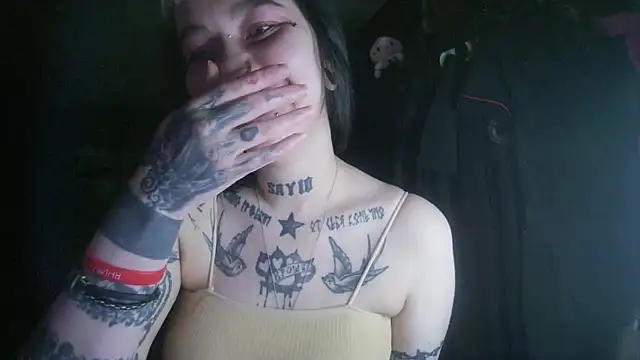 MoorderxDoll online show from 02-04-25, 09:10