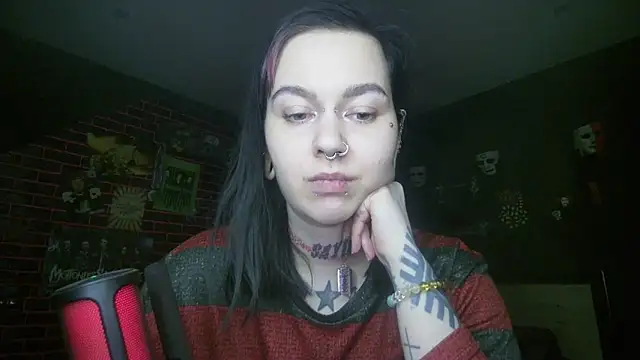 MoorderxDoll online show from 10-05-25, 07:37