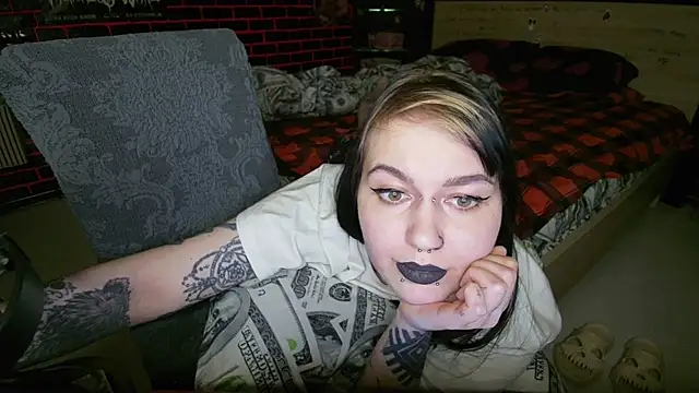 MoorderxDoll online show from 07-17-26, 06:16