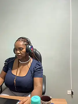 AliciaMiilf online show from 07-09-26, 10:53