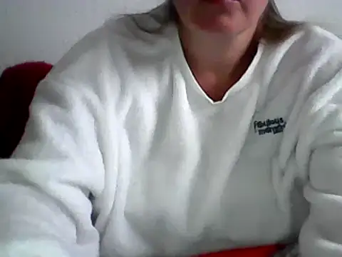 Snapshot of DragoneSFR chatting on 03-10-25, 08:06 DragoneSFR online show from 03-10-25, 08:06