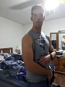 Snapshot of John19893 chatting on 01-16-25, 04:17 John19893 online show from 01-16-25, 04:17