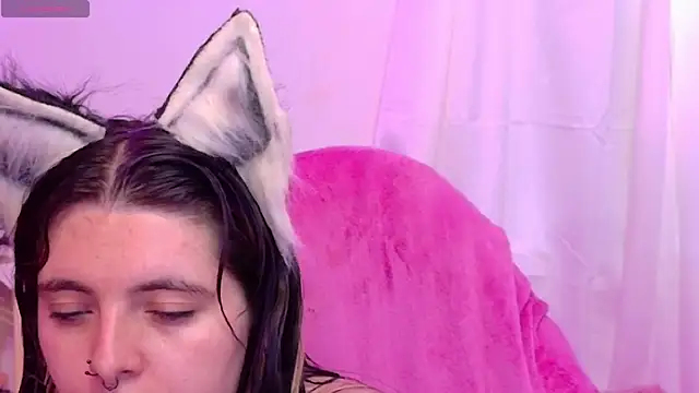 Snapshot of Sachi_Meow chatting on 06-23-26, 07:12 Sachi Meow online show from 06-23-26, 07:12