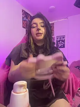 Sachi Meow online show from 10-31-25, 12:35