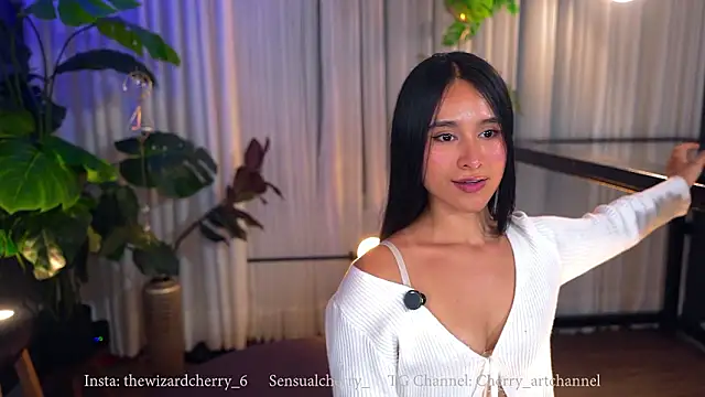 Snapshot of Miss_beee chatting on 02-09-26, 12:19 Miss beee online show from 02-09-26, 12:19