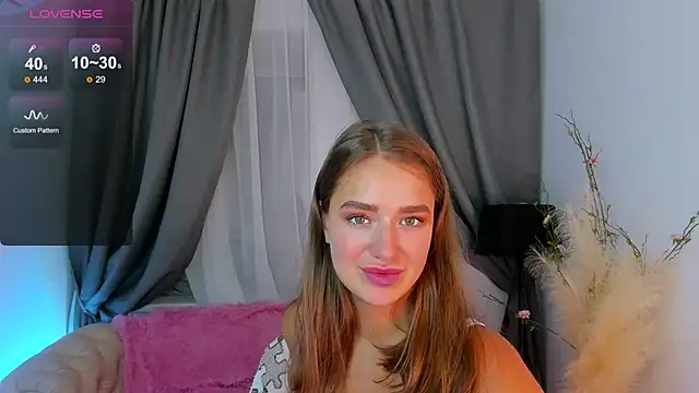Snapshot of LovelyJessie chatting on 03-21-25, 02:40 LovelyJessie online show from 03-21-25, 02:40