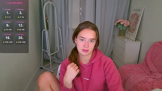 LovelyJessie online show from 11-18-25, 02:42