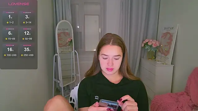 LovelyJessie online show from 11-25-25, 02:39