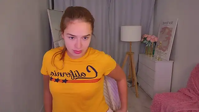 LovelyJessie online show from 05-15-26, 01:31