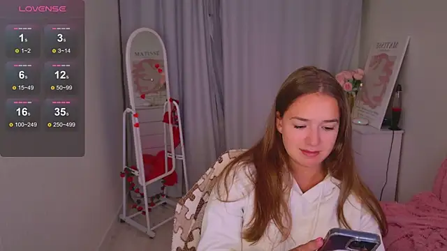 LovelyJessie online show from 02-19-26, 02:03