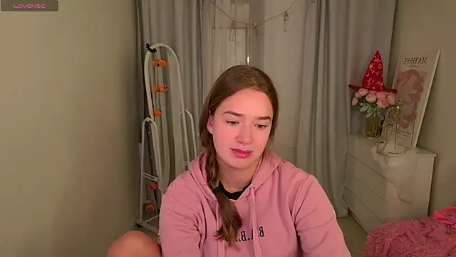 LovelyJessie online show from 11-03-25, 01:47