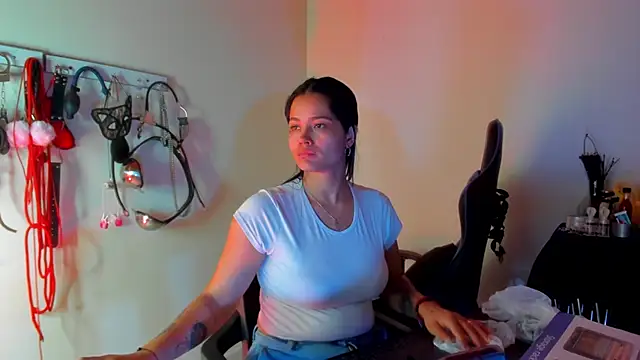 scarlet-kennedy98 online show from 04-10-26, 08:05