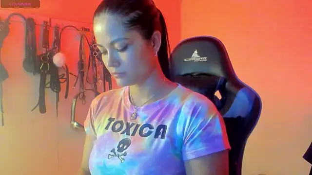 scarlet-kennedy98 online show from 07-16-26, 08:28