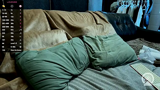 Snapshot of ericeric507 chatting on 09-28-25, 05:36 ericeric507 online show from 09-28-25, 05:36