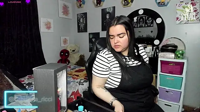 Snapshot of Luise_Meyrink chatting on 09-16-25, 02:34 Luise Meyrink online show from 09-16-25, 02:34