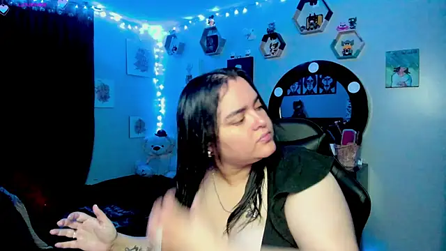 Snapshot of Luise_Meyrink chatting on 02-28-25, 04:10 Luise Meyrink online show from 02-28-25, 04:10
