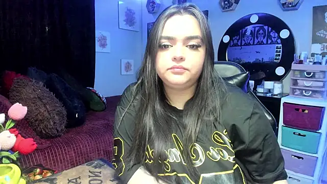 Luise Meyrink online show from 04-15-26, 02:39