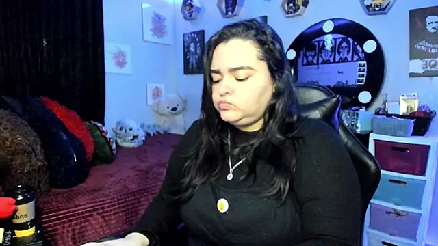 Luise Meyrink online show from 01-13-26, 01:20