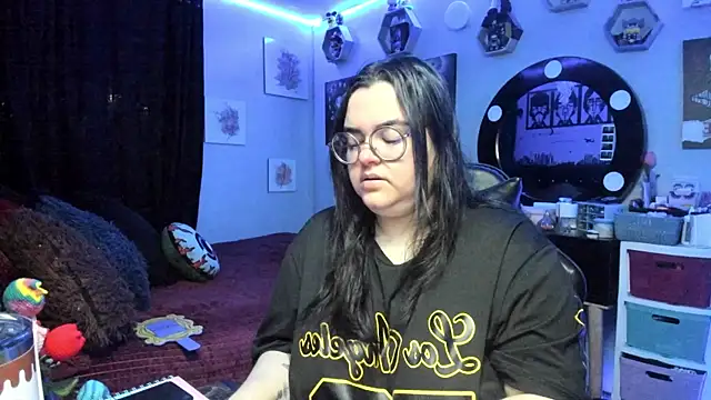 Luise Meyrink online show from 02-25-26, 02:12