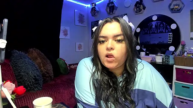Luise Meyrink online show from 03-24-26, 04:12