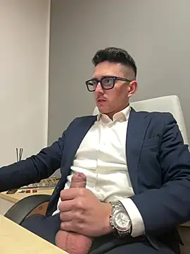 Snapshot of masterboss_ chatting on 02-24-26, 12:50 masterboss online show from 02-24-26, 12:50